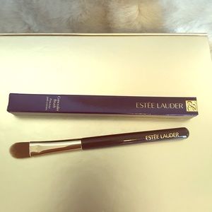 New Estée Lauder Concealer Brush
